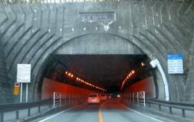 140104atago^tunnel02.jpg